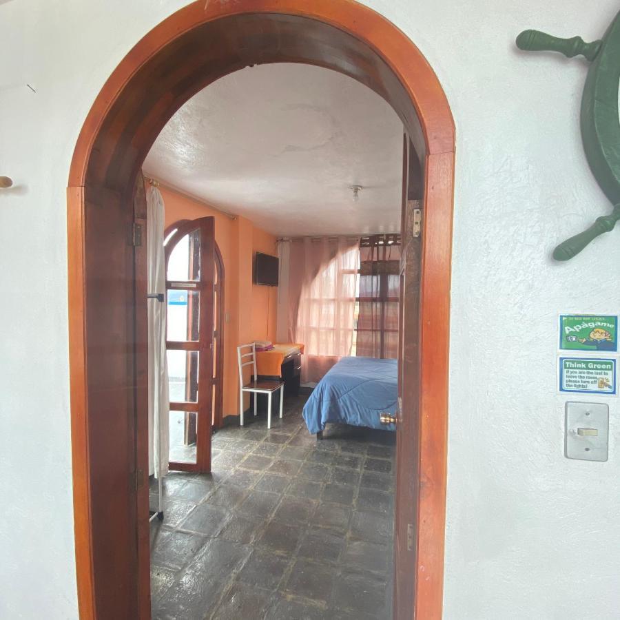 Hostal Chasqui 奥塔瓦洛 外观 照片