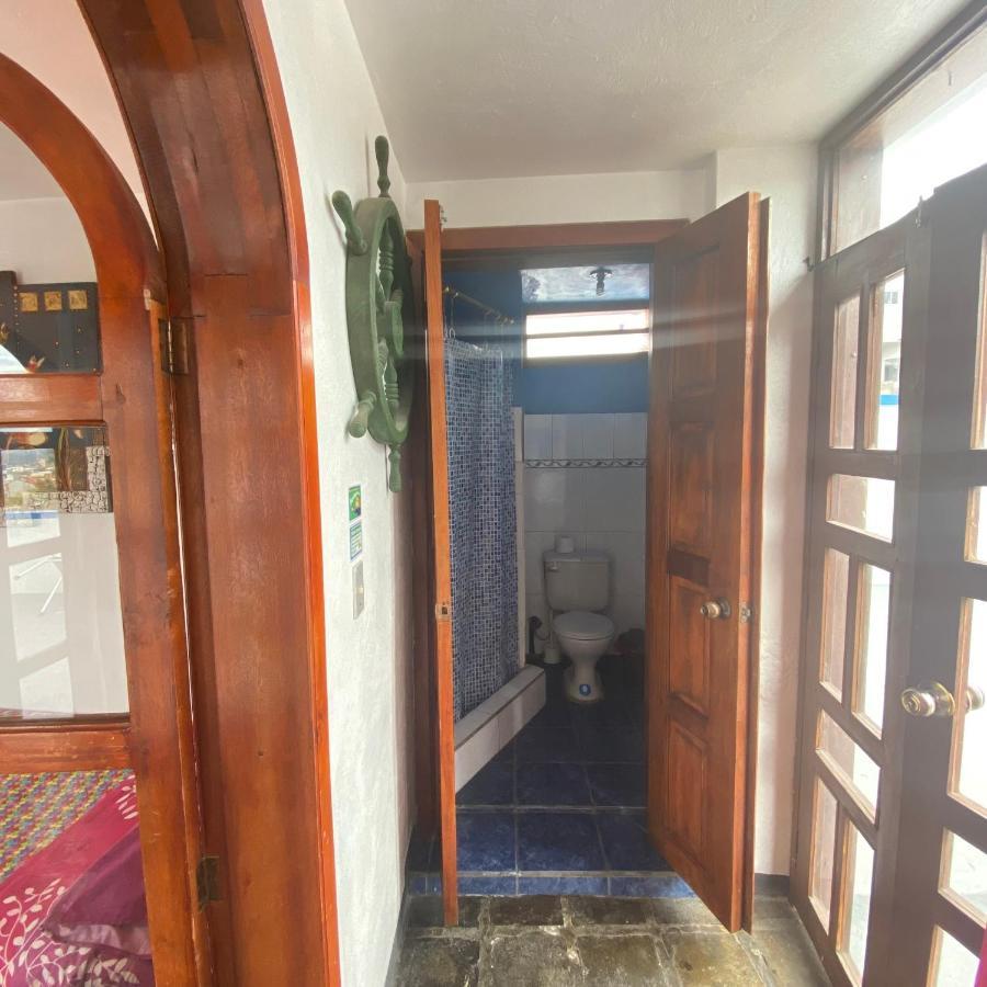 Hostal Chasqui 奥塔瓦洛 外观 照片