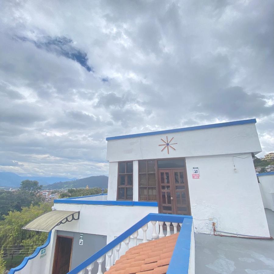Hostal Chasqui 奥塔瓦洛 外观 照片