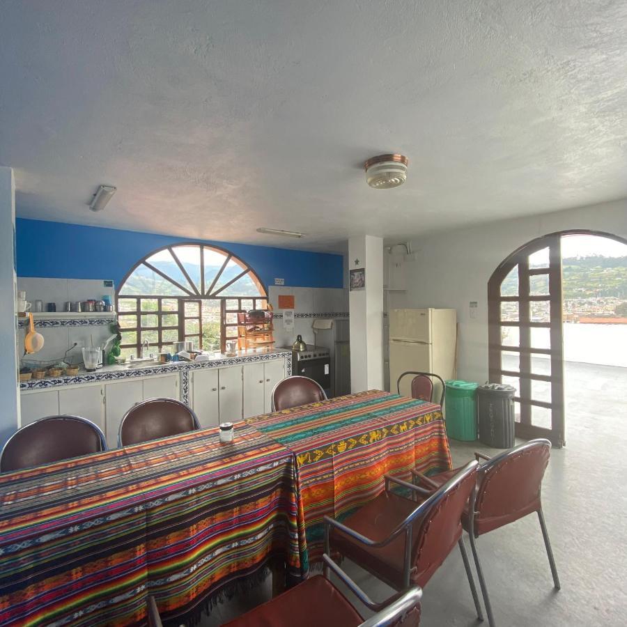 Hostal Chasqui 奥塔瓦洛 外观 照片